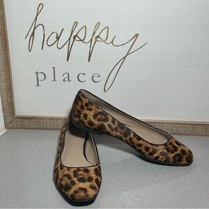 NEW JOHNSTON & MURPHY Calf Hair Leopard Print Round Toe Ballet Flats 7